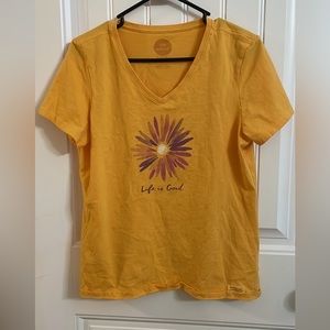 Life is Good Women’s Medium Tee